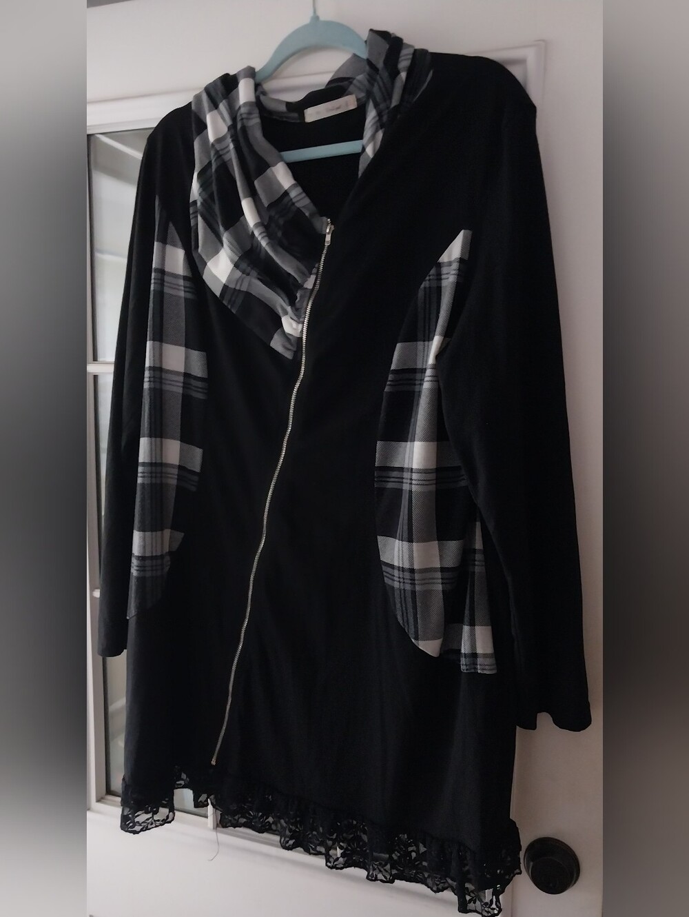 Rosegal Whimsigoth Plaid Lace Trim Asymmetric Zip Tunic Top Black Size 20 3X EUC